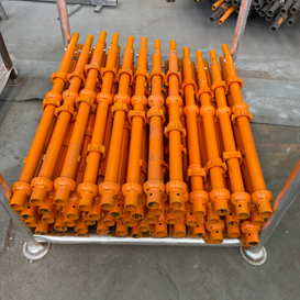Dipingendo il sistema di impalcature di cuplock standard verticale